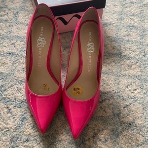 Hot pink pumps